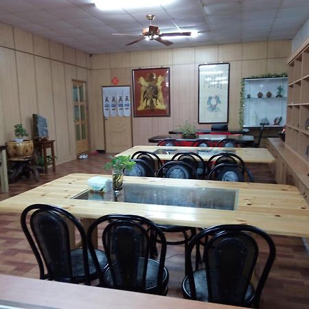 Tai Yu Ju Bao Fang B&B Luye Exteriör bild