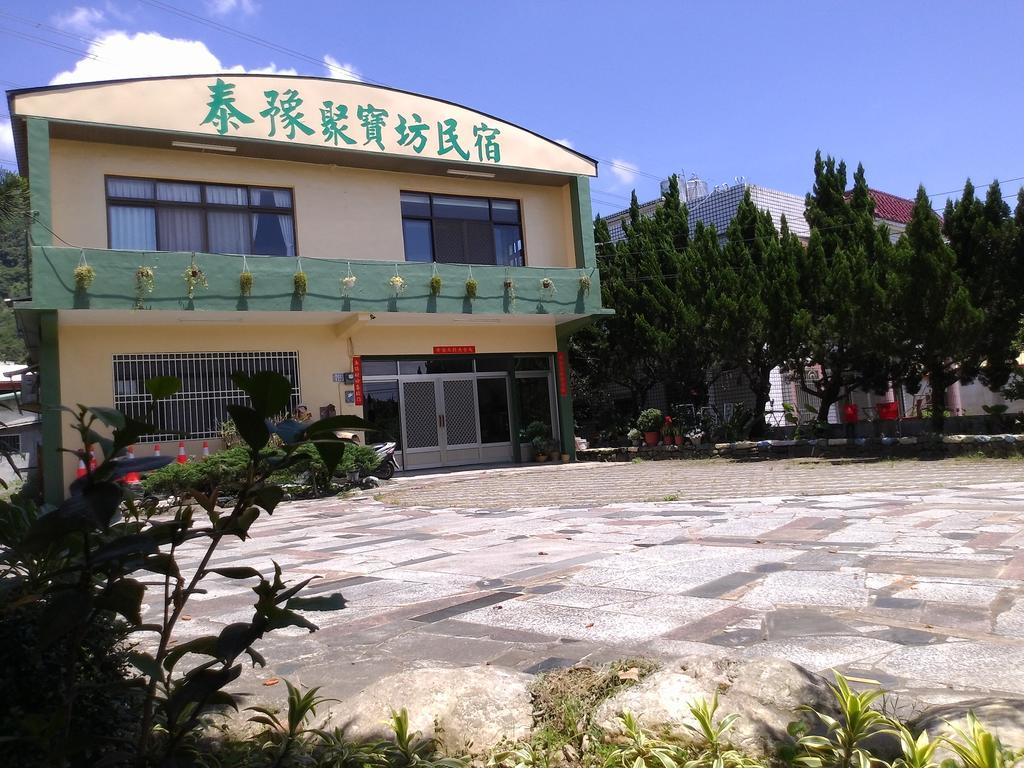 Tai Yu Ju Bao Fang B&B Luye Exteriör bild